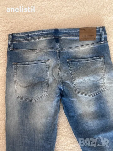 Мъжки дънки JACK & JONES – W33/L32, Slim Fit, ефектни накъсвания, снимка 2 - Дънки - 55665597