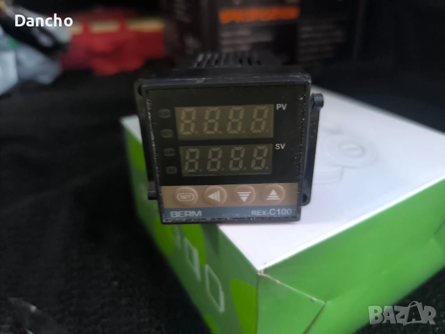 Дигитален PID терморегулатор REX-C100 0–400°C, 250VAC