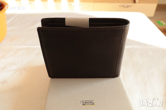 Camel Active Dust с RFID защита хоризонтален портфейл, снимка 5 - Портфейли, портмонета - 54170496
