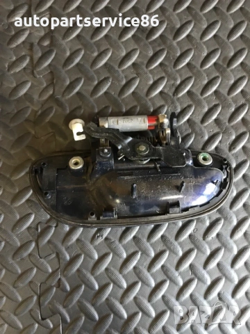 Външна дръжка за предна лява врата синя за Subaru Legacy (2004–2008), снимка 2 - Части - 54229015