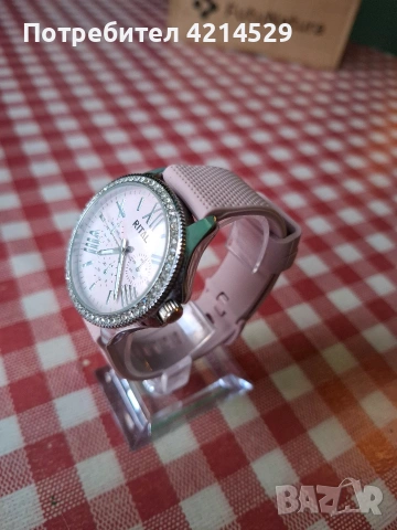 Дамски часовник, снимка 3 - Дамски - 50743244