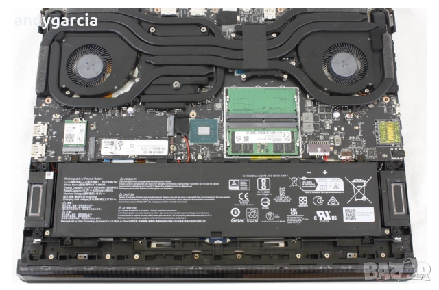  NVIDIA RTX 4070 8GB/Intel Core i7-13700HX/16GB RAM/1TB SSD NVMe/17.3 QHD IPS 240hz/MSI Raider GE78, снимка 11 - Лаптопи за игри - 53889096