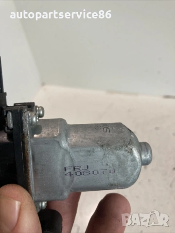 Регулатор за стъкло с мотор за предна дясна врата за Honda FR-V 2.0 V-TEC (2005), снимка 2 - Части - 54453389