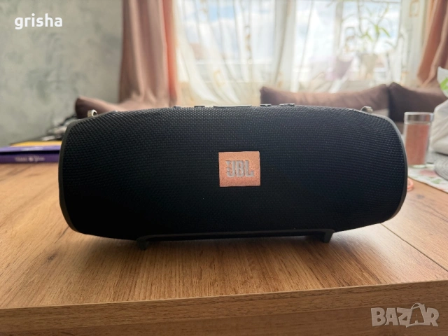 Безжична колонка JBL