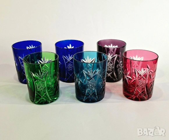 Комплект гравирани цветни кристални чаши