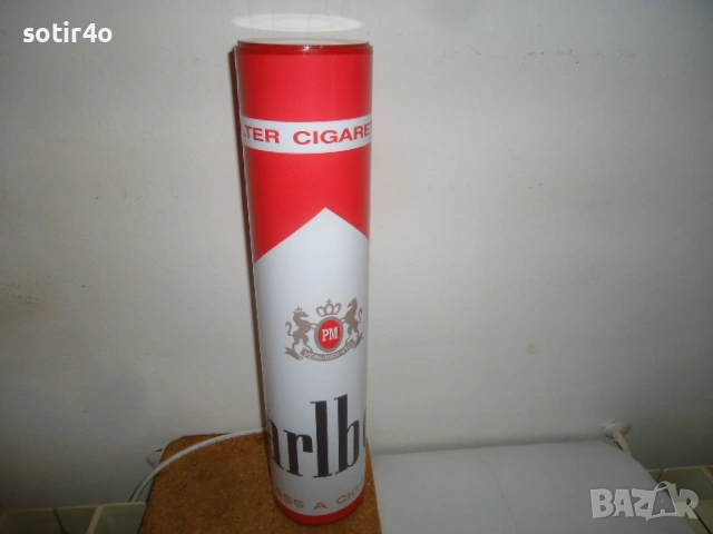 Marlboro лампа.