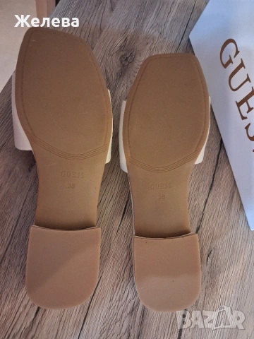 Нови чехли Guess, снимка 3 - Чехли - 55074388