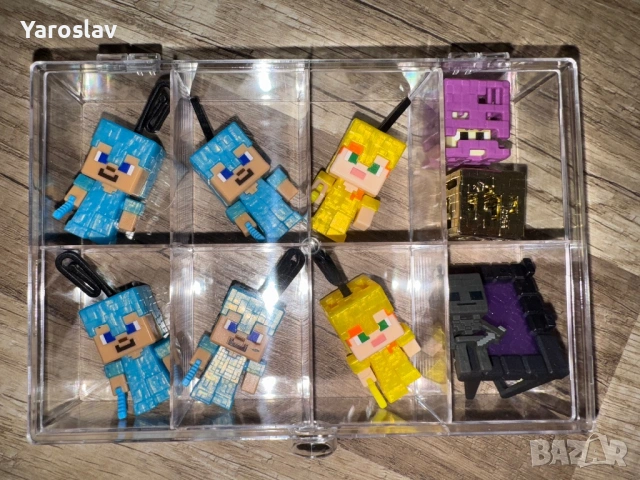 Продавам или разменям фигурки от серията Kinder Joy – Minecraft.