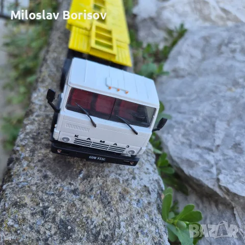 Камаз + ремарке ЧМЗАП в мащаб 1:43, снимка 3 - Колекции - 55512154