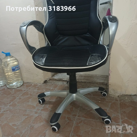 геймърски стол въртящ се на колела, снимка 5 - Столове - 55192585
