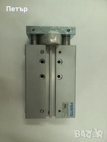 Пневматичен направляван линеен цилиндър . FESTO DFM-16-40-B-PPV-A-GF