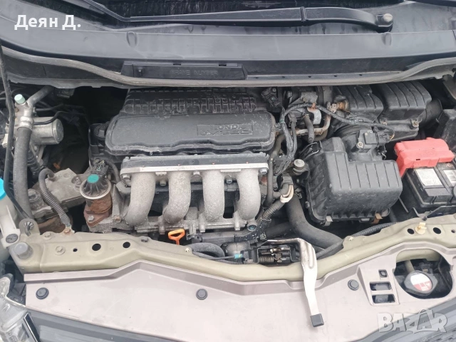 Honda Jazz 1.2 90кс 2011г., снимка 6 - Автомобили и джипове - 55149279