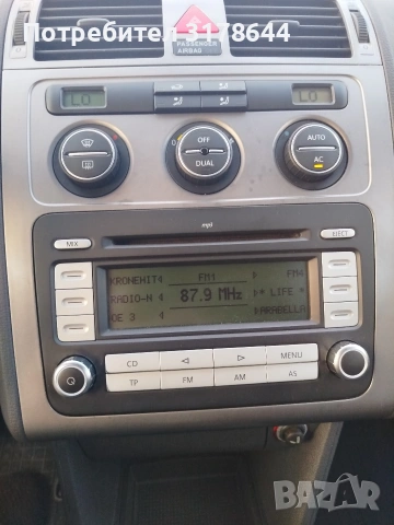 VW TUARAN 1.9TDI., снимка 11 - Автомобили и джипове - 54929349