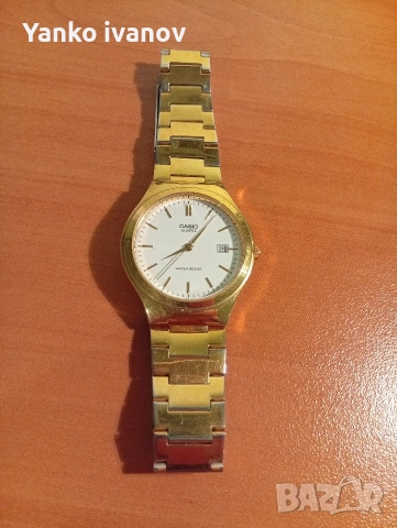 Ръчен часовник CASIO