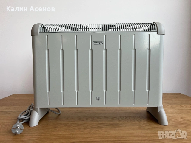 Конвектор DeLonghi HCM2030 електрически нов, снимка 1 - Радиатори - 55122806