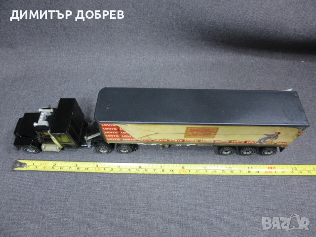 СТАРА РЕТРО МЕТАЛНА КОЛИЧКА КАМИОН MACK С РЕМАРКЕ LEVIS SIKU GERMANY, снимка 9 - Колекции - 54126100