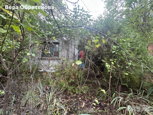 Продавам парцел с къща в с. Батулци, снимка 10 - Парцели - 54399998