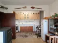 Продава се етаж от къща, снимка 2