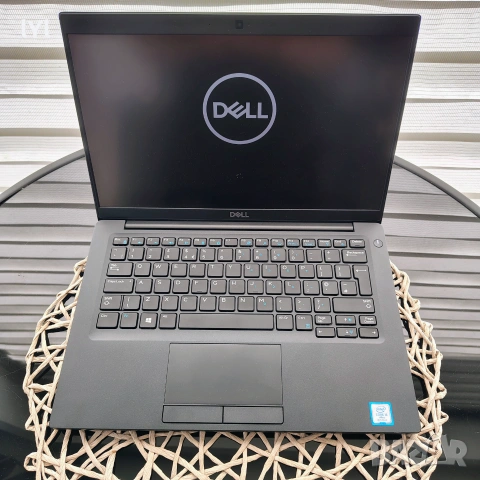 лаптоп DELL 7390 13.3" IPS 8 x 3.6GHz/8GB/256SSD/Подсветка, снимка 2 - Лаптопи за работа - 55085116