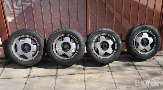 За ауди 80,перфектни оригинални немски ретро джанти! Цена 150 евро за всичко!