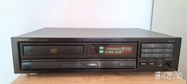 CD player onkyo DX 6720