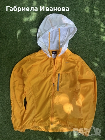 Дамска лека ветровка Nike Vapor