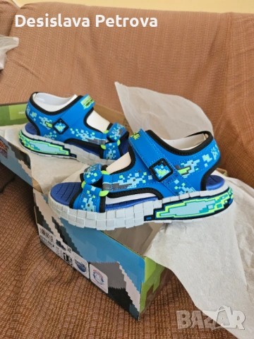 Skechers чисто нови размер 33 СВЕТЕЩИ, снимка 5 - Детски маратонки - 54422587
