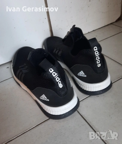 Маратонки Аdidas 43 номер, снимка 2 - Маратонки - 54332884