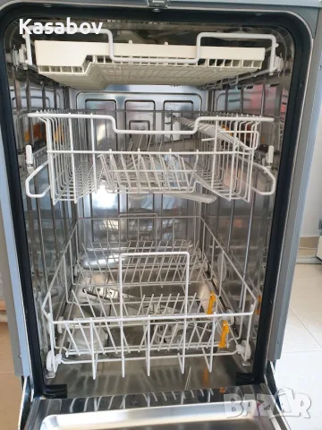 Miele Съдомиялна - 9 Комплекта - Пълно Вграждане - 45см - Тясна, снимка 9 - Съдомиялни - 55482464