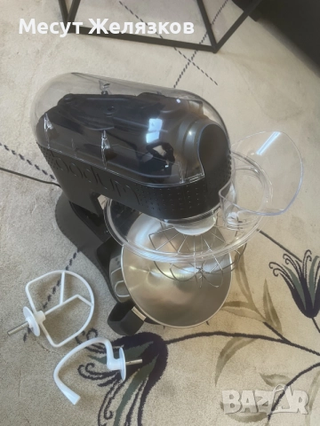 Планетарен миксер BODUM 4.7л, снимка 6 - Миксери - 55695375