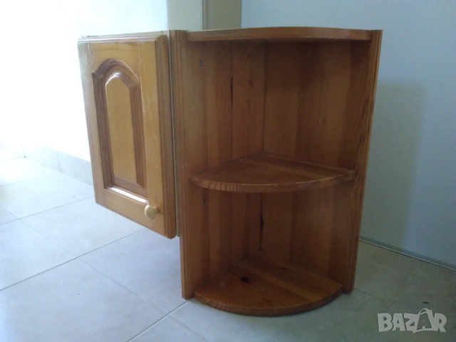 Стенен шкаф с етажерка, снимка 2 - Шкафове - 54350230