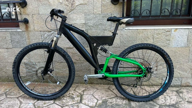 Продавам велосипед с 27,5'' алуминиева рамка, снимка 2 - Велосипеди - 30583583