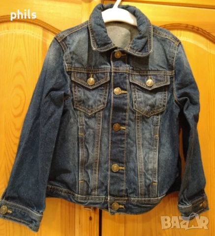 Дънково яке р.122 Beneton ..., снимка 2 - Детски якета и елеци - 45266163