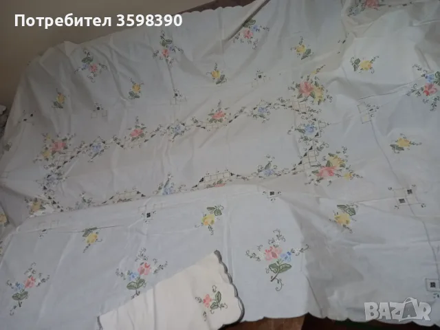 Памучна покривка с бродерия 260×170 см., 12 салфетки , снимка 2 - Покривки за маси - 55663796