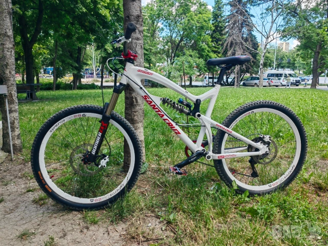 Santa Cruz Nomad custom build 26" отличен