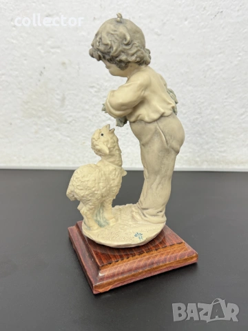 Порцеланова фигура  Capodimonte. №8033, снимка 6 - Антикварни и старинни предмети - 54012465