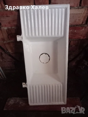 Продавам нова чугунена мивка.