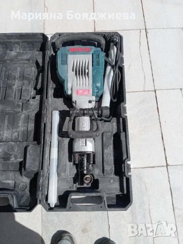 BOSCH HAMMER.Втора употреба.Здрав куфар с колелца , снимка 2 - Къртачи - 53971165