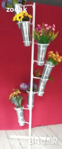SPIRAL bouquet stand with 7 galvanized METAL VASES