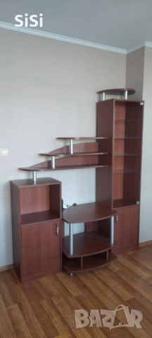 Компактна секция в много добро състояние
