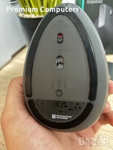 Мишка Logitech MX Vertical , снимка 6 - Клавиатури и мишки - 55038873
