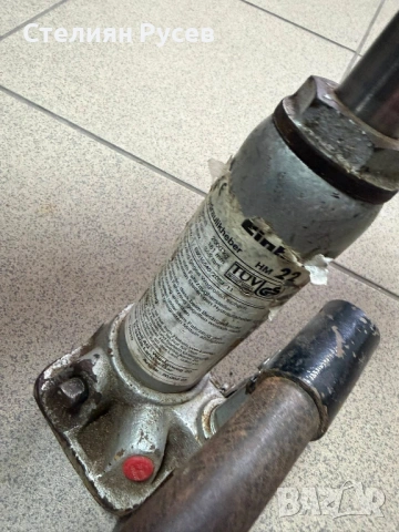 3103 маслен крик 2 тона цена 20 евро д+ 35см в разпънато състояние   имам и други всякакви крикове и, снимка 3 - Други инструменти - 54045815