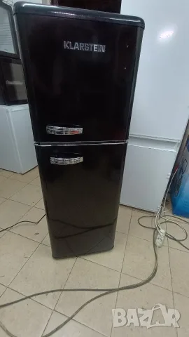 Малък хладилник с камера