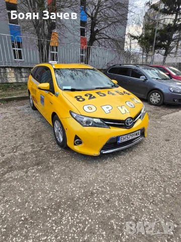 toyota Auris hibrid 1.8 2015, снимка 2 - Автомобили и джипове - 54003988