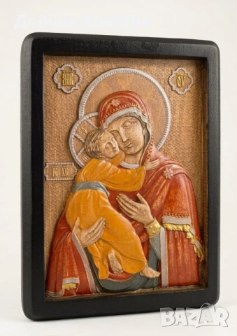  Богородица с младенеца 