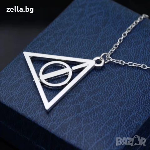 Колие с висулка Harry Potter Deathly Hallows (Даровете на Смъртта) – сребрист цвят 10070, снимка 3 - Колиета, медальони, синджири - 54656931