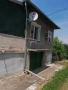 продавам две къщи в с.Балювица, снимка 13
