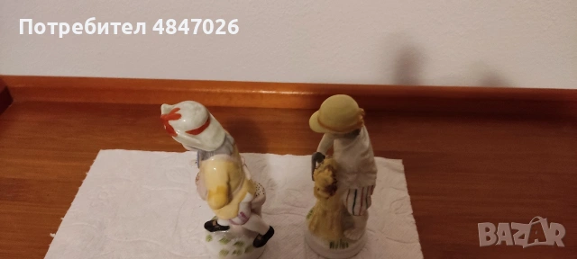 Порцеланови фигурки Royal München 2бр , снимка 5 - Колекции - 54857635