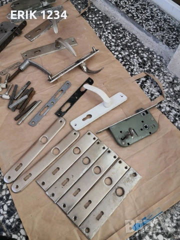 брави,дръжки, капаци и панти за врати, снимка 9 - Интериорни врати - 54169092