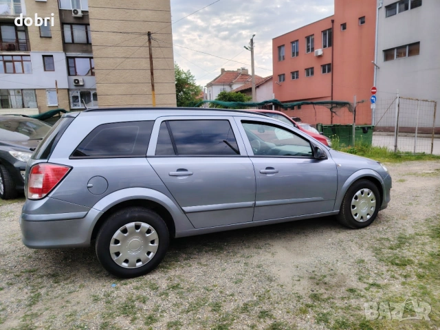 Опел астра 1.6i Navi климатик фейслифт 2008г., снимка 2 - Автомобили и джипове - 54042439